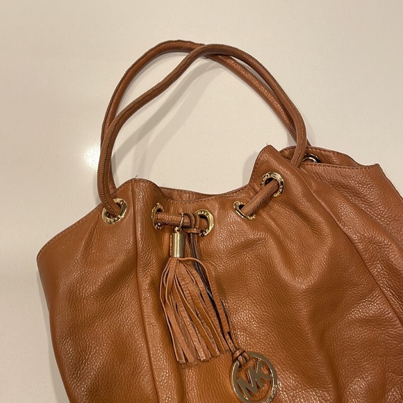 Michael Kors Shoulder Bag - Picture 3 of 9